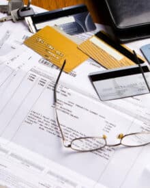 Jak płacić domowe rachunki kartą kredytową?